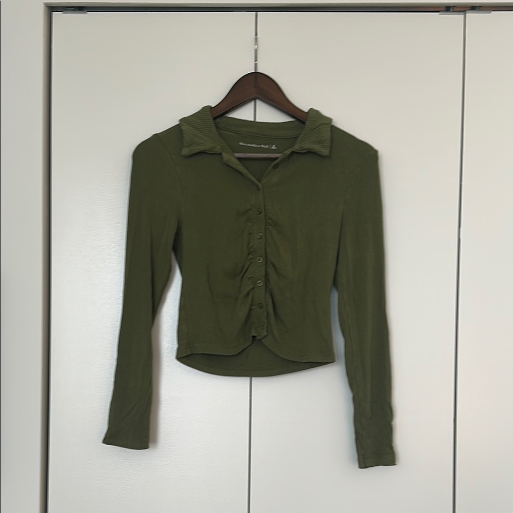 Abercrombie & Fitch Green Button-Down Shirt